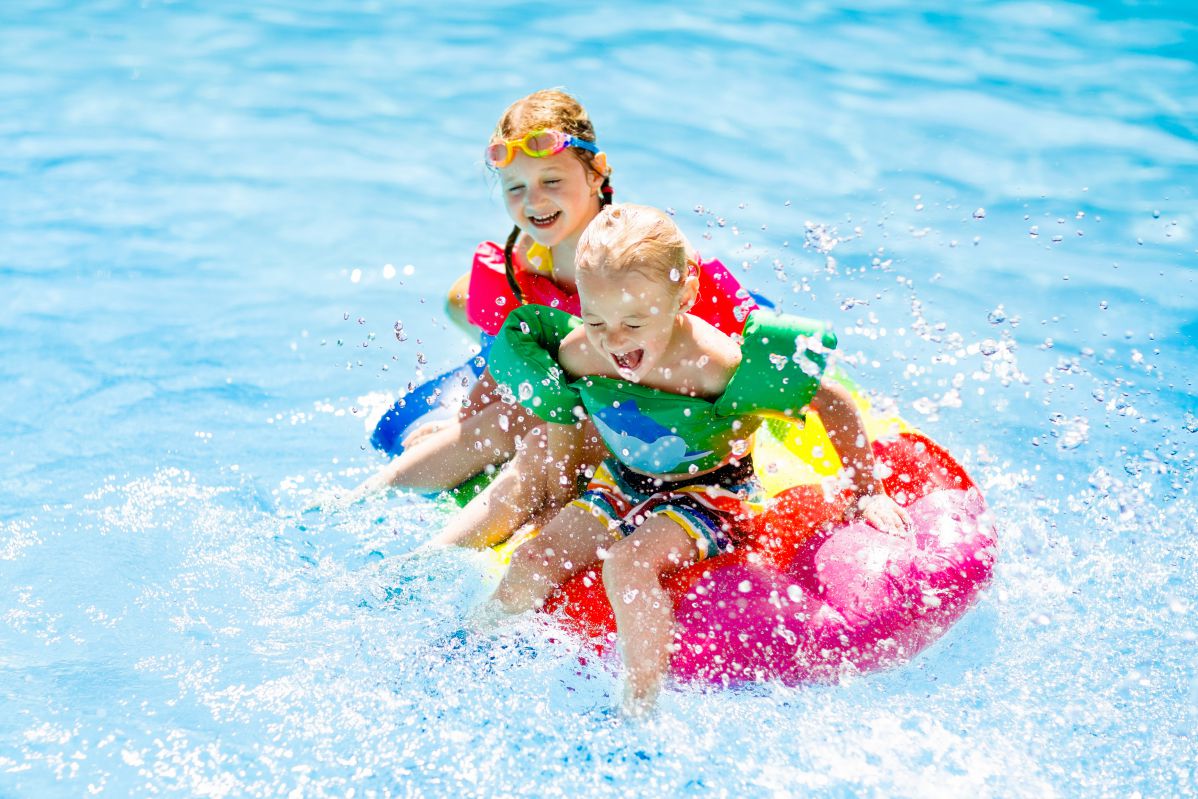 Stadtwerke-Wolfhagen-Schwimmbadcent-Strom-Freibad-Spende